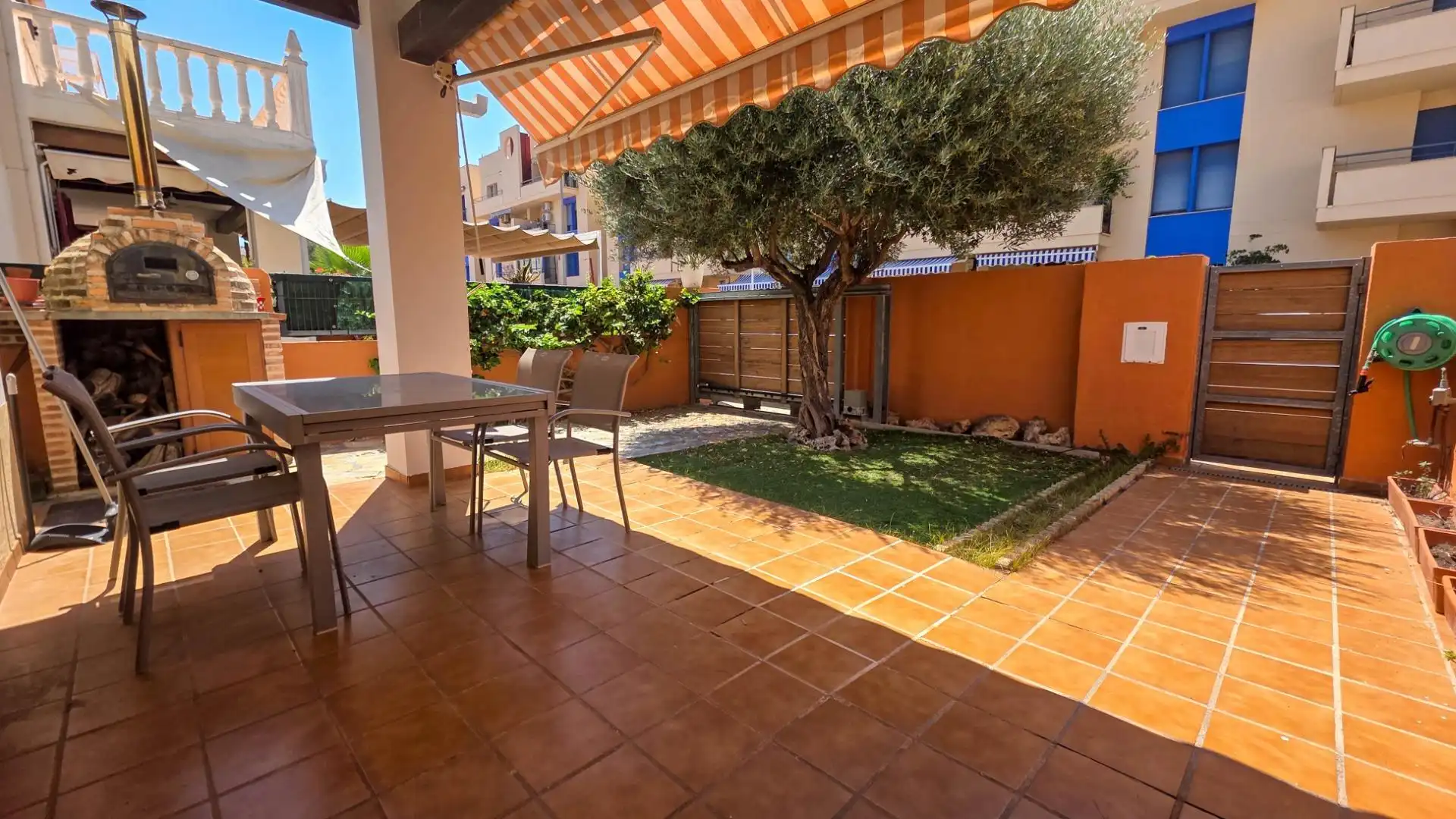 Casa adosada en venda a Calle POETA QUEROL, Canet d'En Berenguer