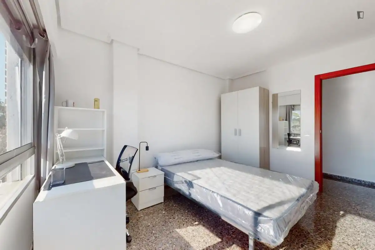 Habitación en Zona Avenida al Vedat