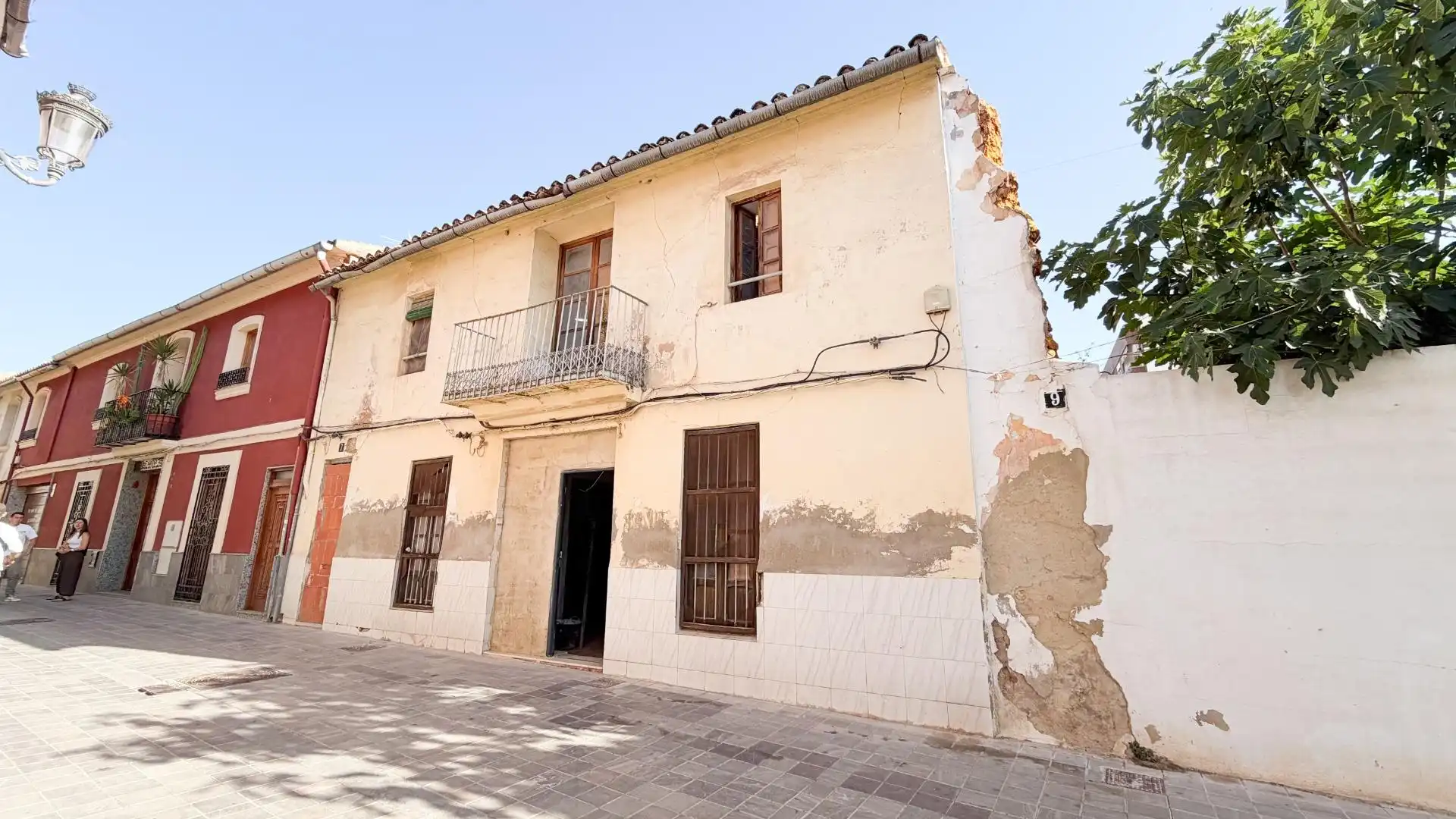 Vista exterior de Casa o xalet en venda en Valencia amb Jardí privat i Terrassa