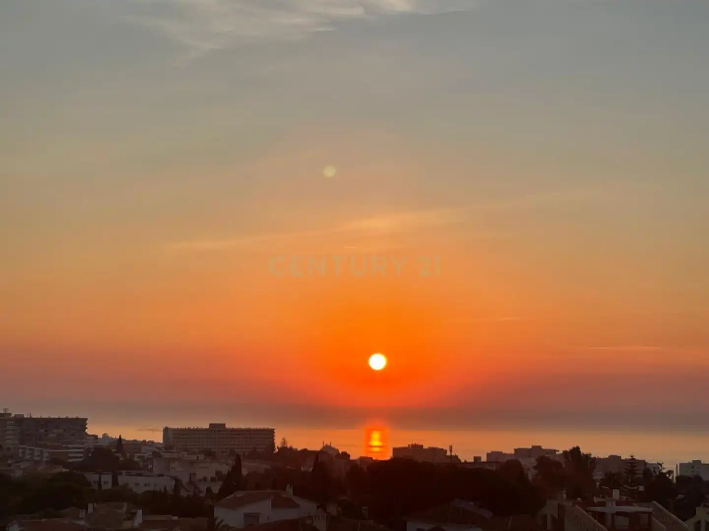 Vista exterior de Apartament en venda en Benalmádena amb Aire condicionat, Traster i Piscina