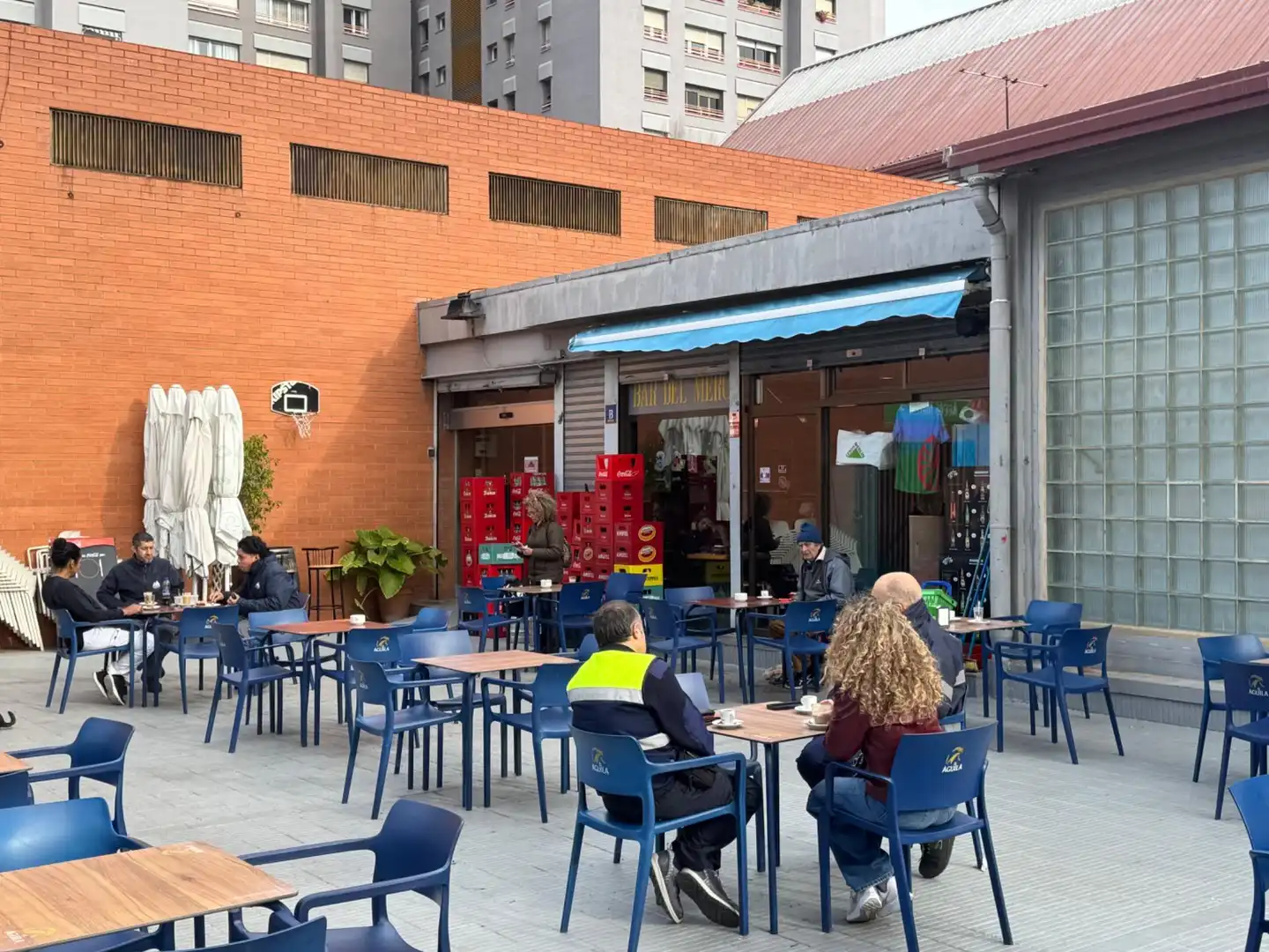 Commercial properties for rent in Canyelles