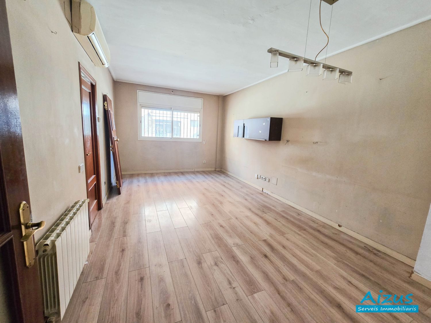 Planta baja en venta en Barberà del Vallès