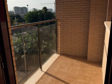 Apartament amb ascensor en venda a CARRIL HERRERAS Y MORERAS 38