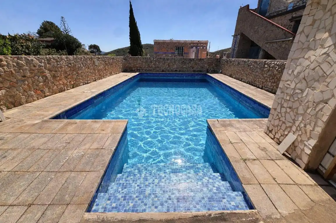 Piscina de Casa o chalet en venta en Montroi / Montroy con Jardín privado, Terraza y Piscina