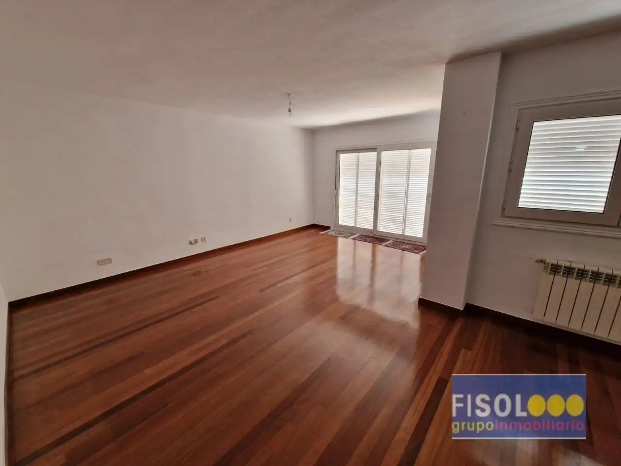 Living room of Detached homes for sale in Pozuelo de Alarcón  with Air Conditioner, Heating and Private garden
