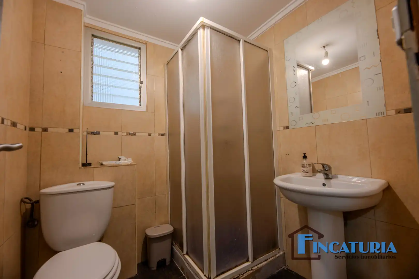 Baño de Piso en venta en Riba-roja de Túria con Aire acondicionado, Trastero y Balcón