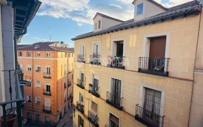 Vista exterior de Pis en venda en  Madrid Capital amb Aire condicionat