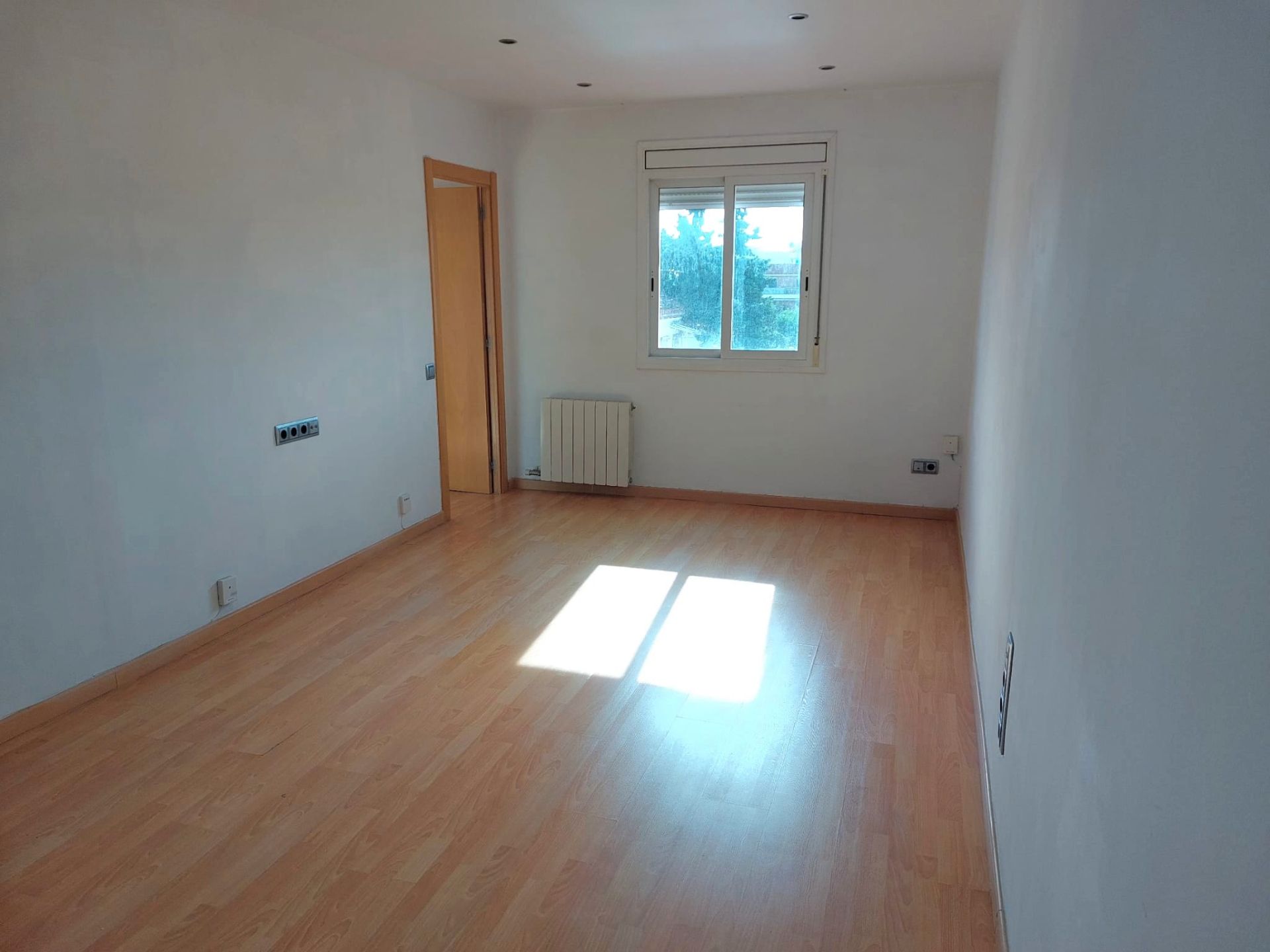 Bedroom of Flat for sale in  Barcelona Capital  with Air Conditioner, Parquet flooring and Oven