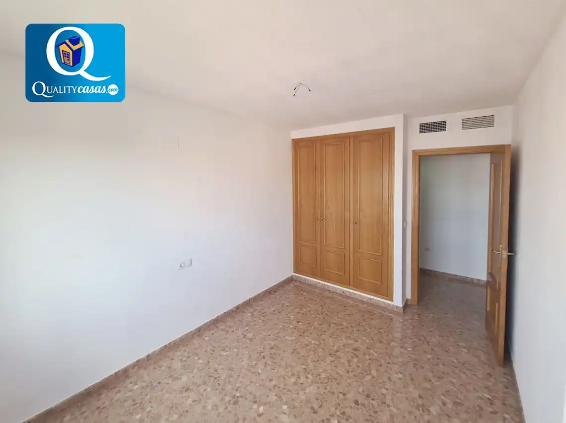 Dormitori de Dúplex en venda en Alicante / Alacant amb Calefacció, Terrassa i Piscina comunitària