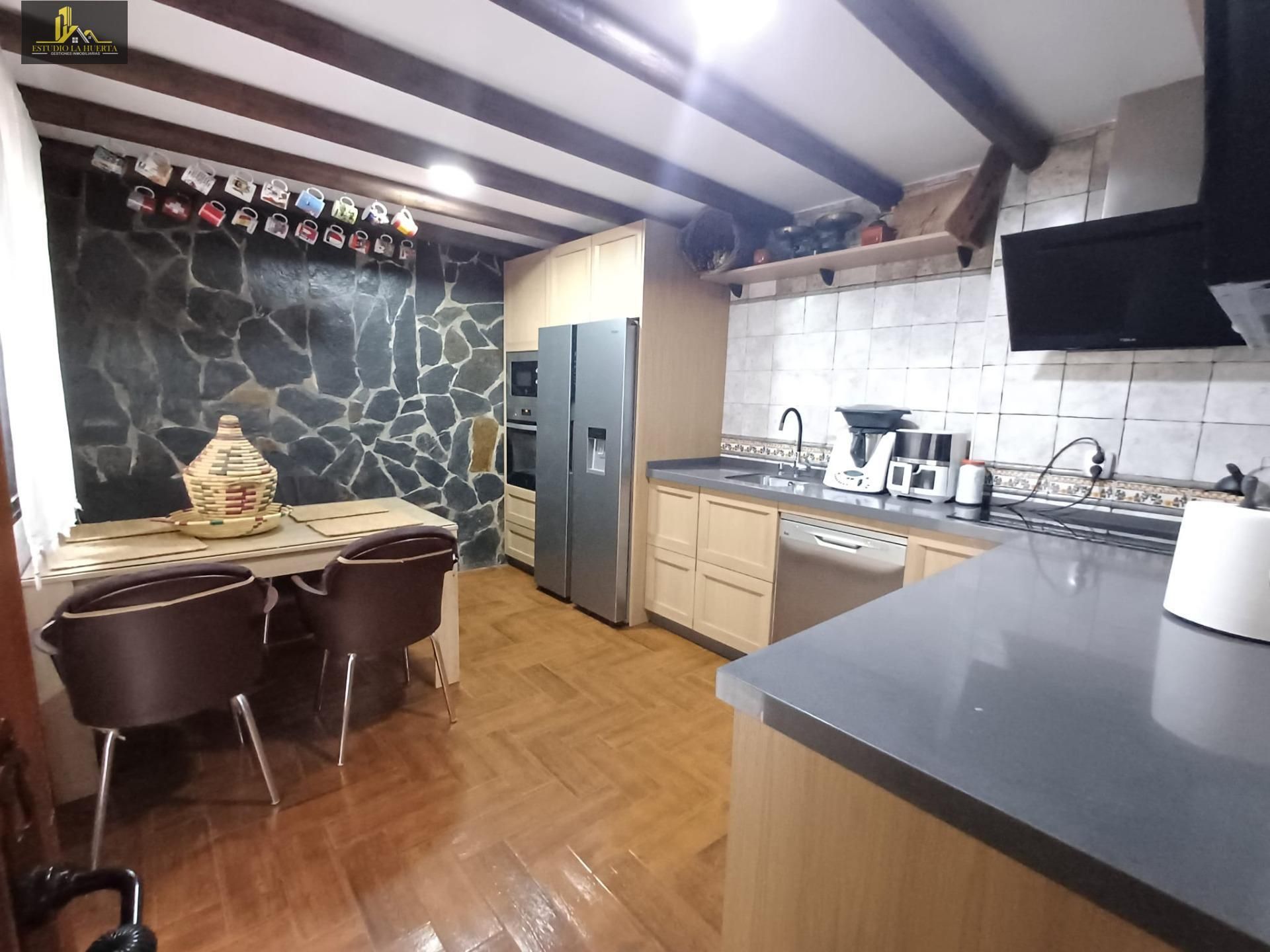 Kitchen of House or chalet for sale in Jerez de la Frontera  with Air Conditioner and Terrace