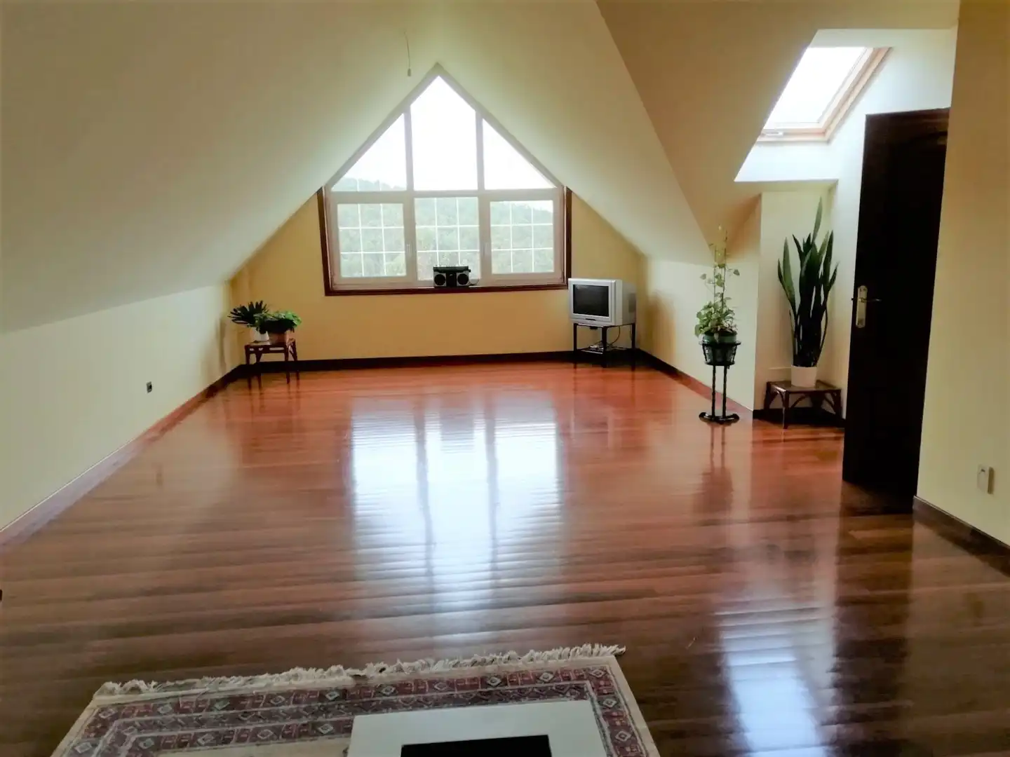 Sala de estar de Casa o chalet en venta en Culleredo con Jardín privado, Parquet y Horno