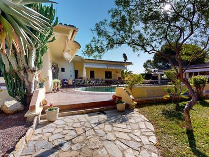 Jardí de Casa o xalet en venda en Elche / Elx amb Aire condicionat, Terrassa i Piscina