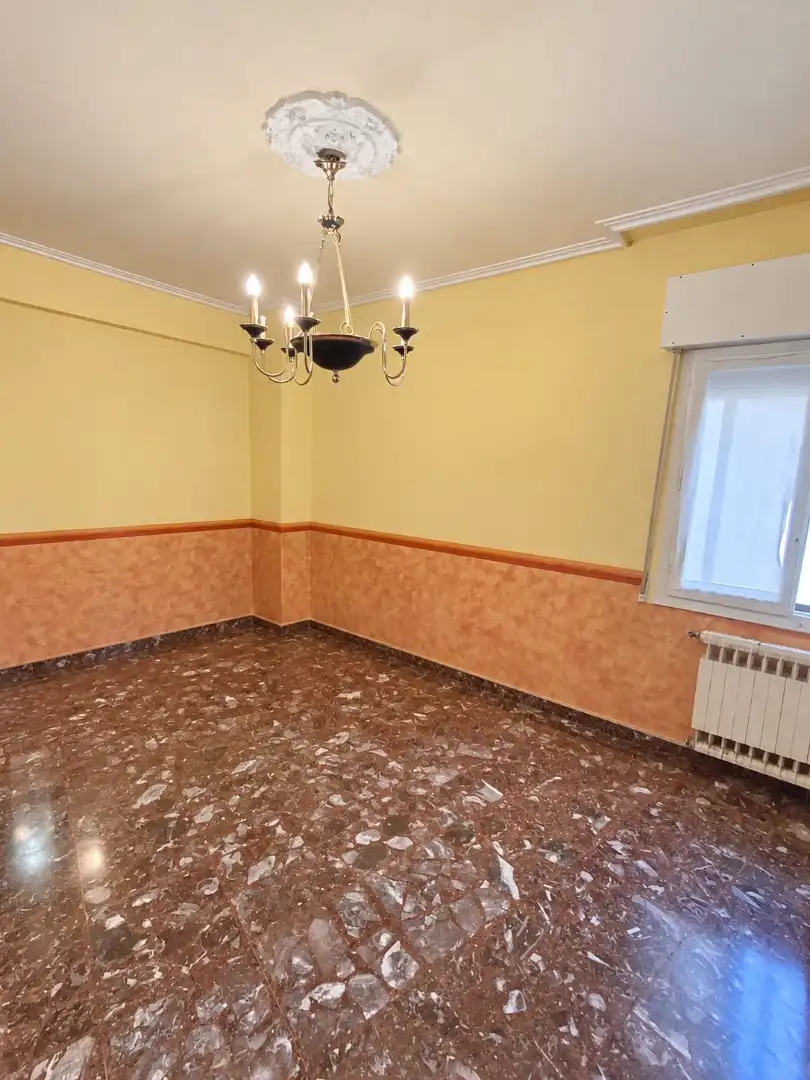 Esszimmer von Dachboden zum Verkauf in Alberite, La Rioja