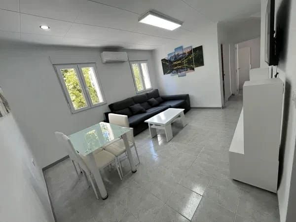 Piso en venta en La Torre, Pobles del Sud