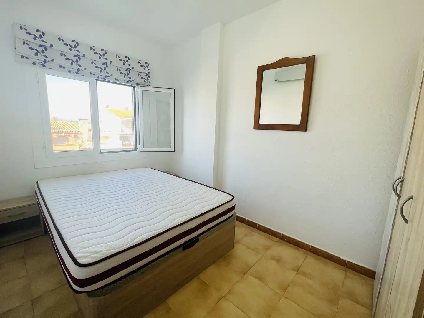 Flat for sale in Carrer Alberes, imagen 5
