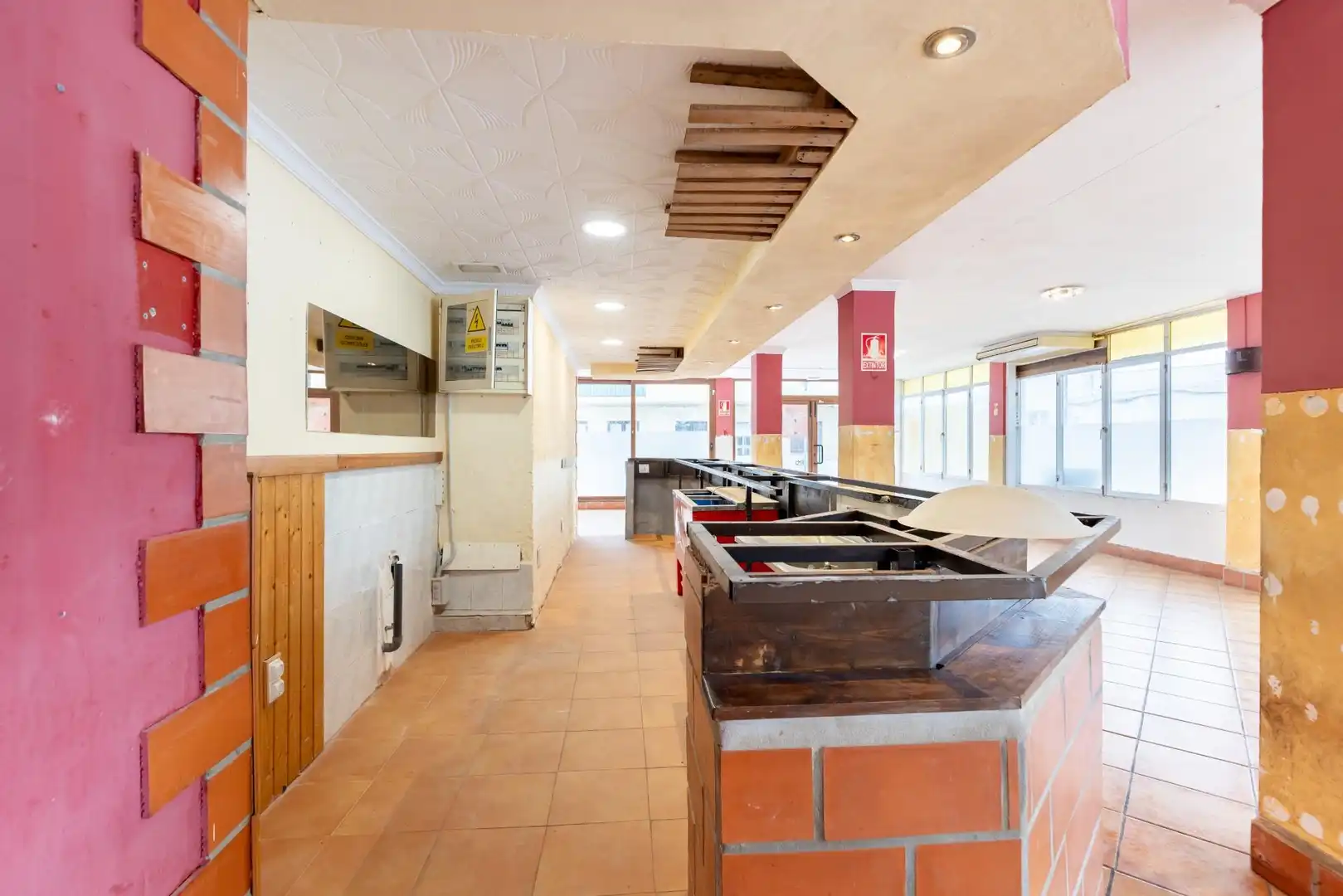 Geschaftsraum zur Miete in Calvià mit Klimaanlage und Terrasse