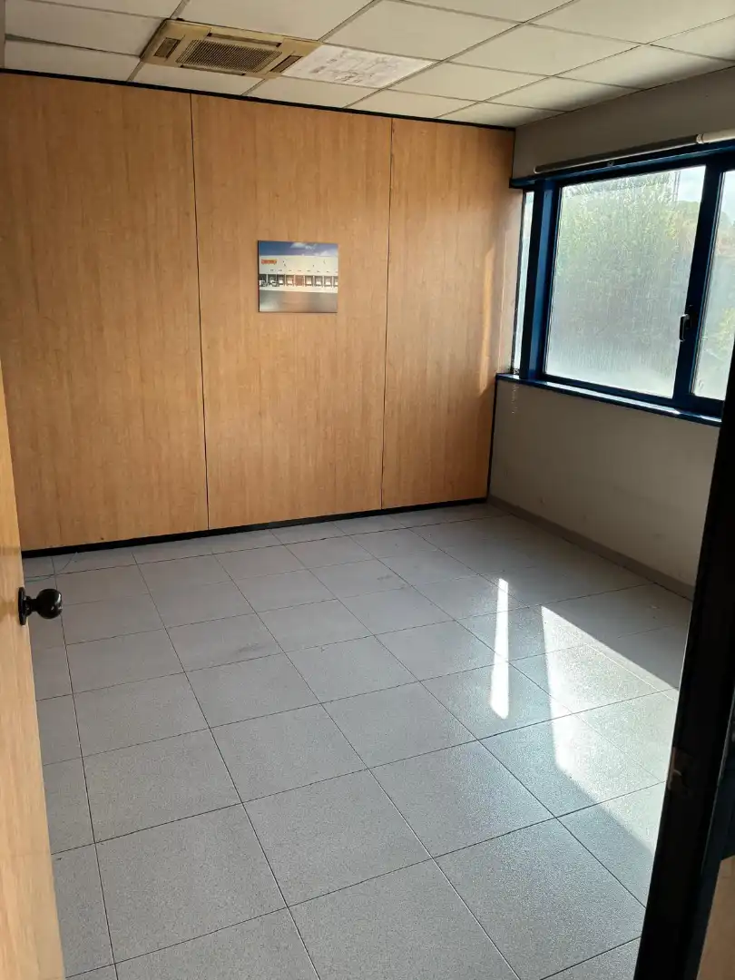 Nave industrial de alquiler en Parets del Vallès