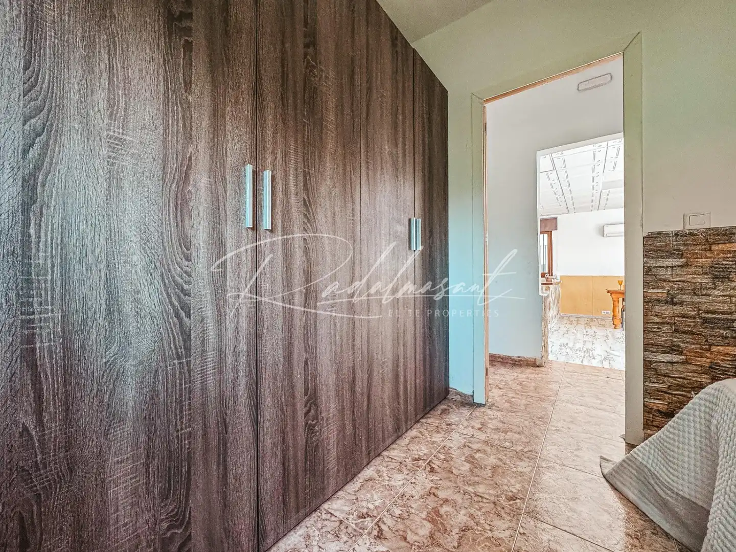 Houses for sale in Reus  with Air Conditioner, Swimming Pool and Furnished