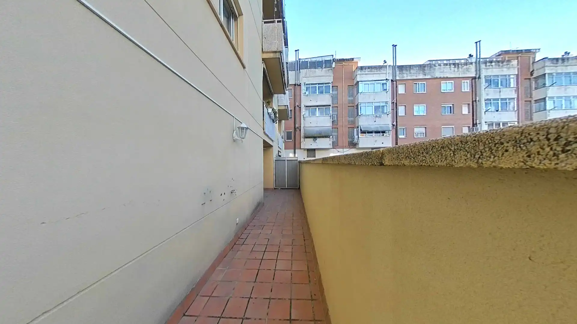 Außenansicht von Wohnung zum Verkauf in Vilafranca del Penedès mit Heizung, Terrasse und Abstellraum