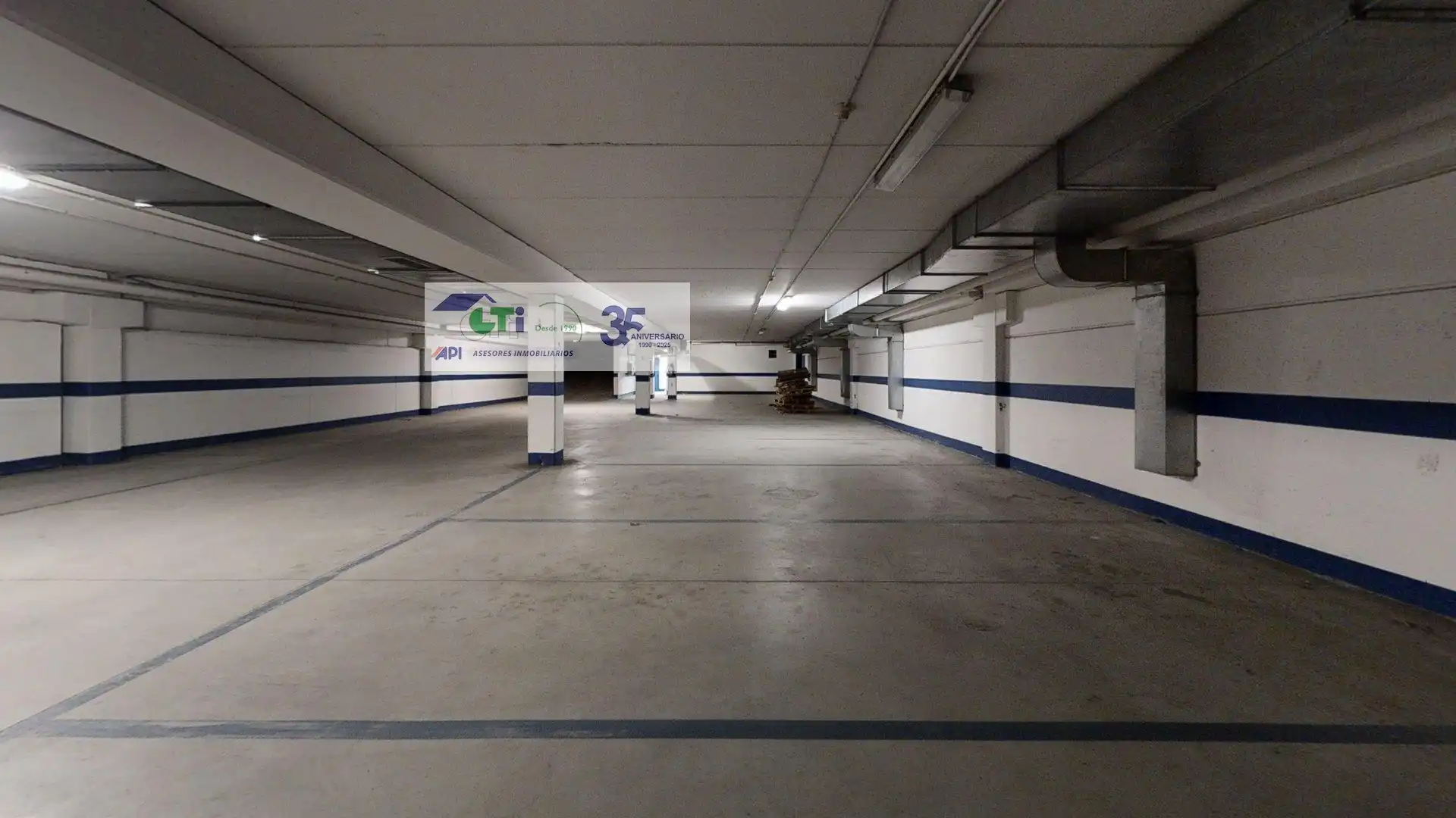 Parking de Nave industrial de alquiler en Zaragoza