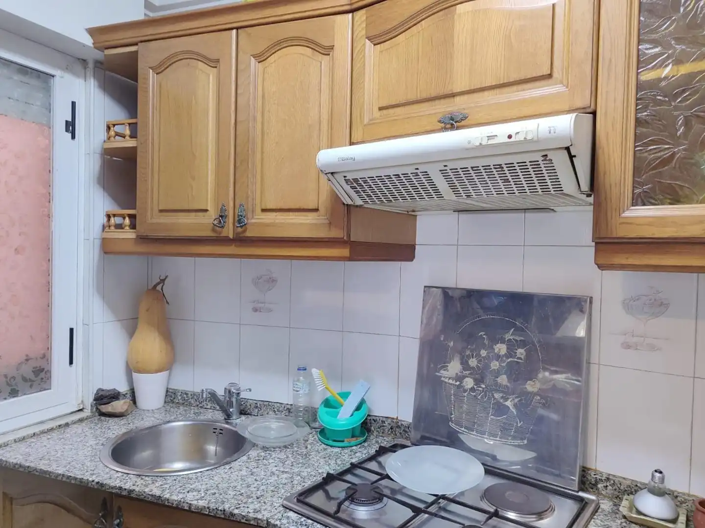 Cuina de Apartament en venda en Oviedo  amb Calefacció