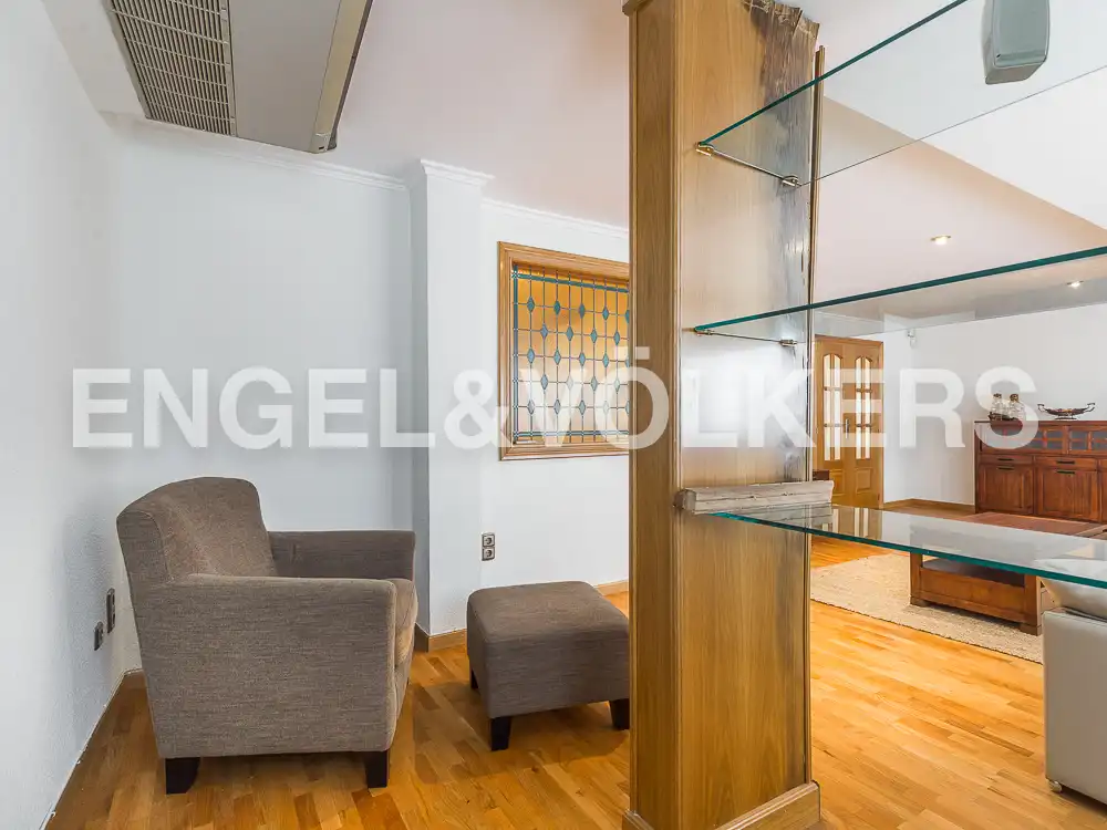 Sala d'estar de Pis de lloguer en Valencia amb Aire condicionat, Calefacció i Parquet