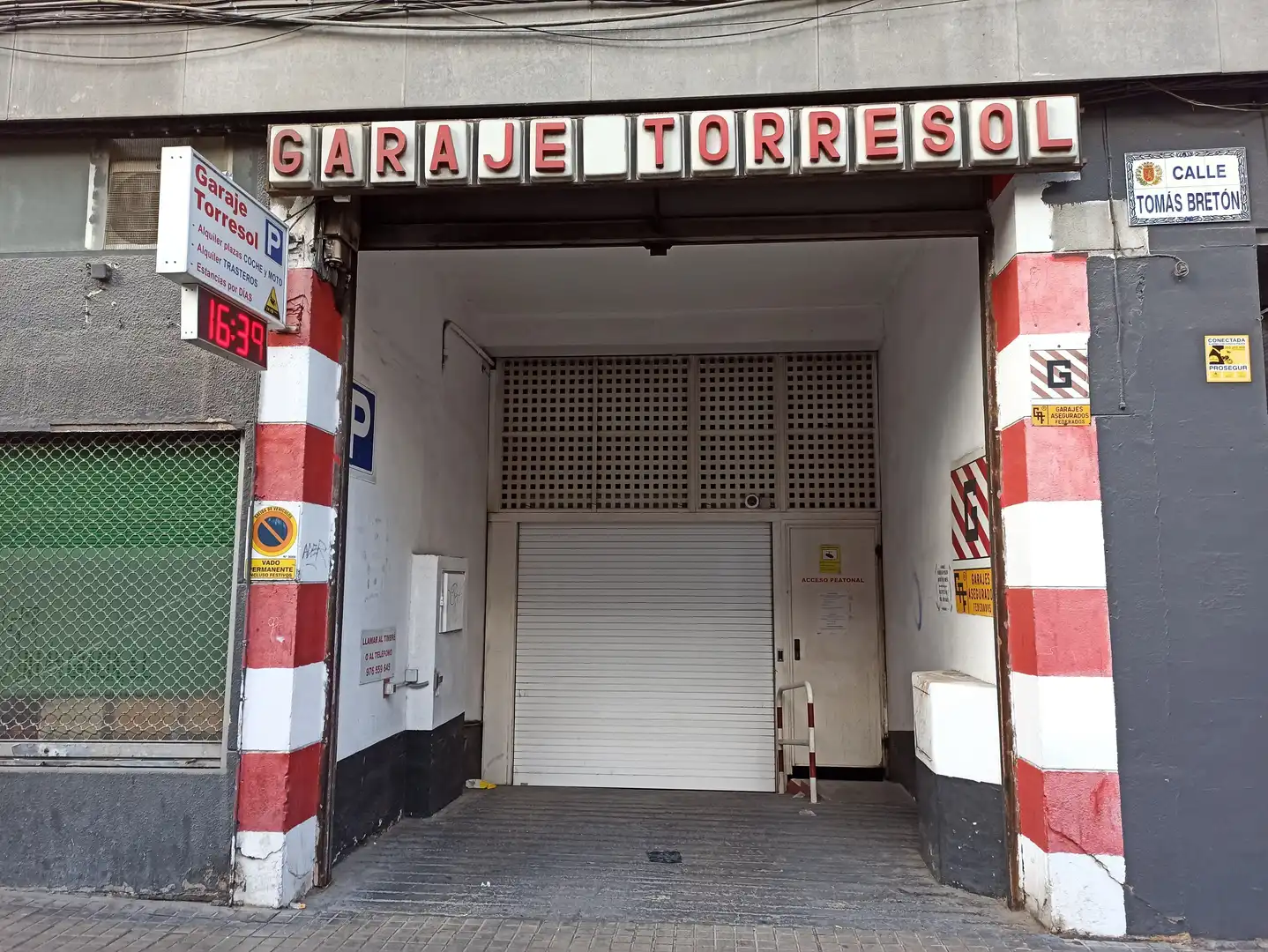 Garaje de alquiler en Calle Tomás Bretón, 46, Universidad San Francisco