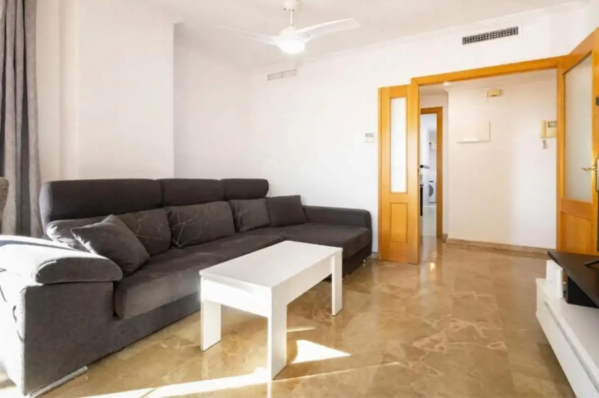 Sala d'estar de Pis en venda en Murcia amb Moblat, Balcó i Piscina comunitària