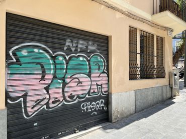 Local comercial de lloguer a REINA MARIA CRISTINA