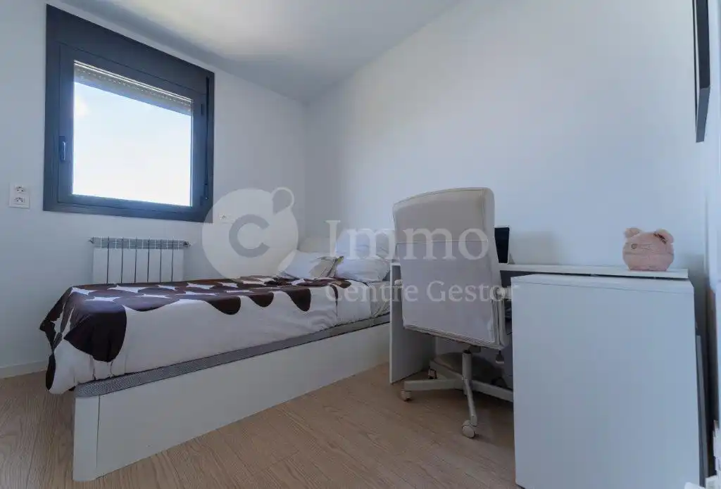 Habitación de Ático en venta en Lleida con Aire acondicionado, Calefacción y Parquet