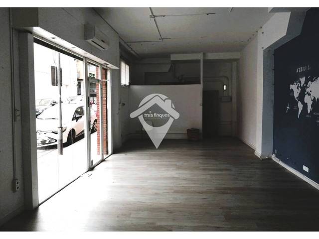 Local comercial en Alquiler en Calle MANSO, 1 en Centre