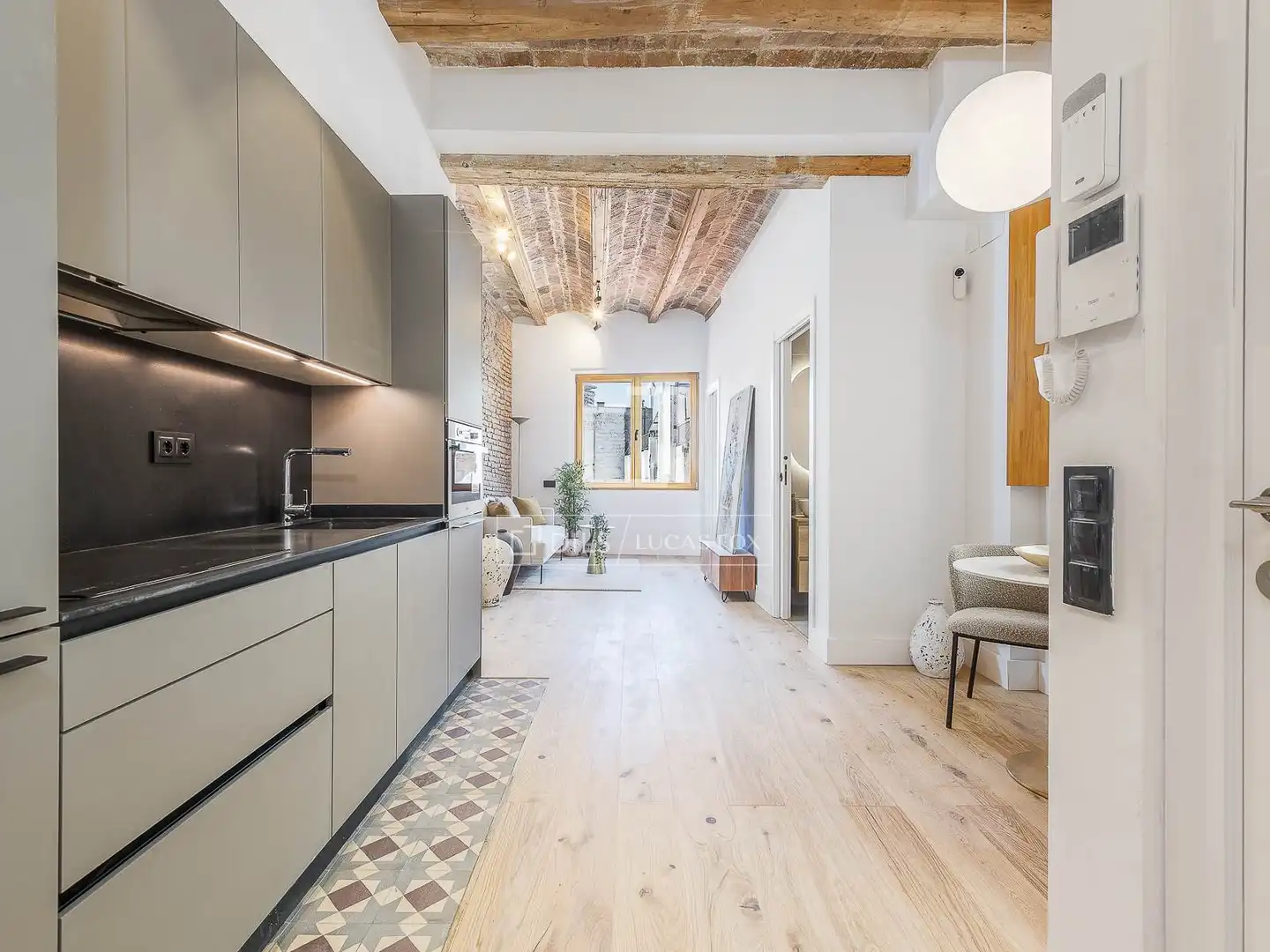 Cocina de Piso en venta en Barcelona con Aire acondicionado y Balcón