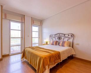 Dormitori de Dúplex en venda en Orihuela amb Aire condicionat, Terrassa i Balcó