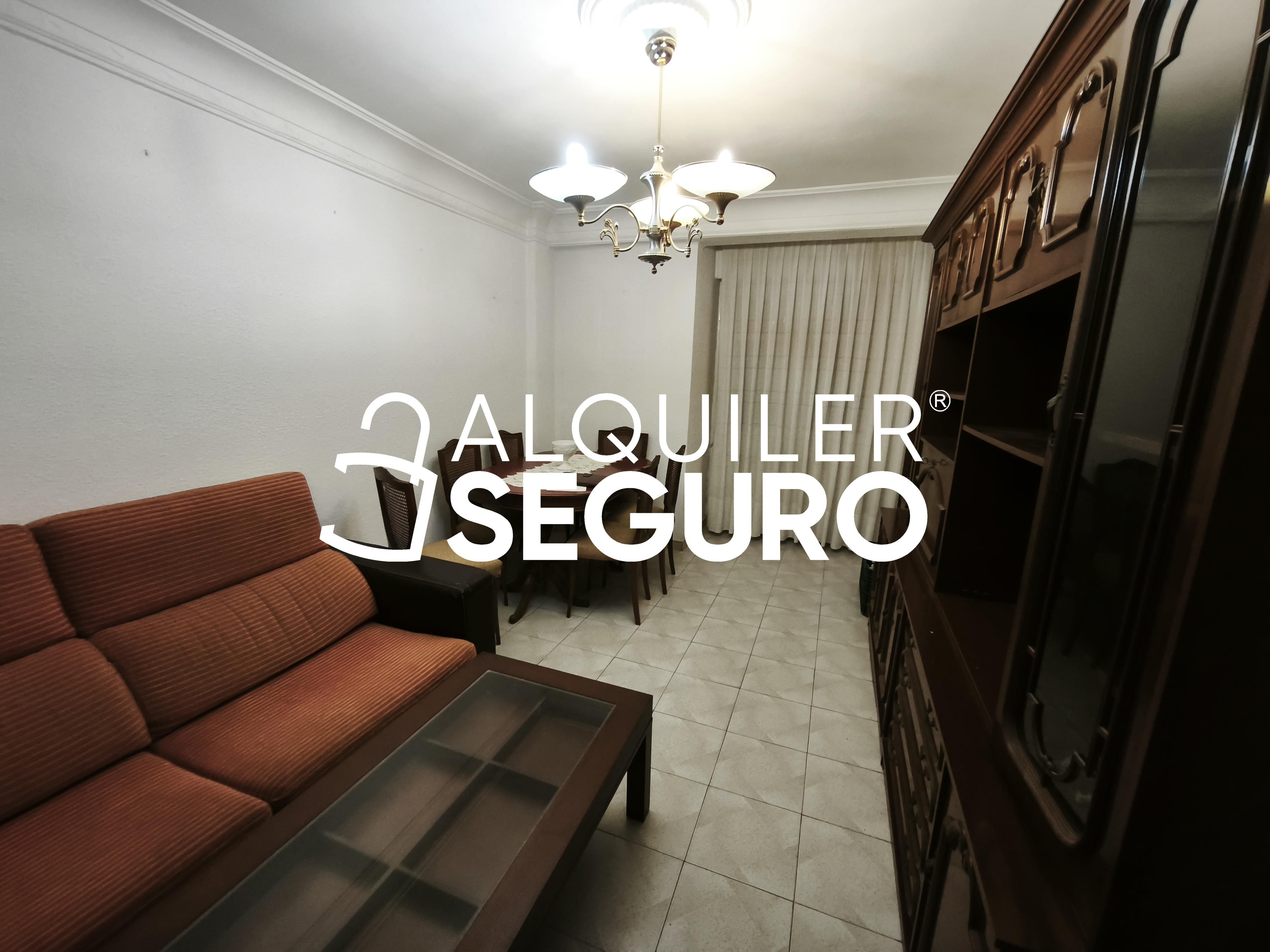 Living room of Flat to rent in  Zaragoza Capital  with Heating, Terrace and Furnished
