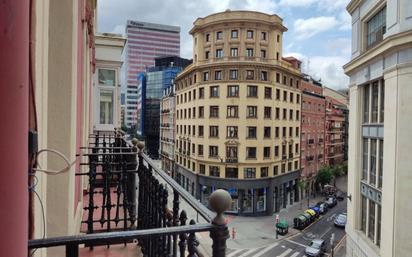 Vista exterior de Pis en venda en Bilbao 