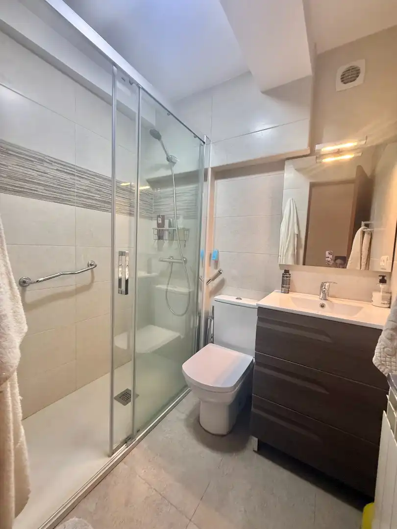 Baño de Finca rústica en venta en Palencia con Calefacción, Trastero y Amueblado