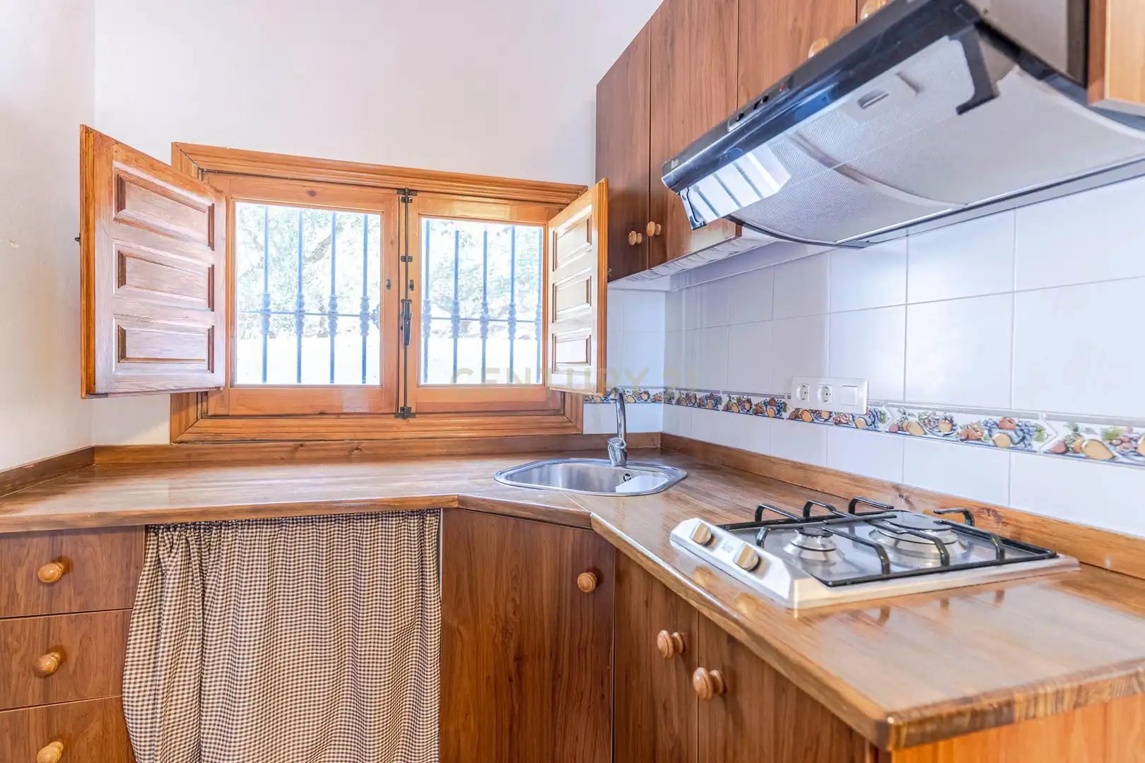 Kitchen of Houses for sale in Ítrabo  with Furnished and Jacuzzi