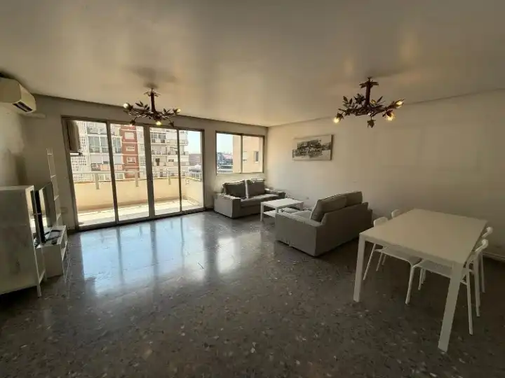 Sala de estar de Piso en venta en Valencia con Aire acondicionado, Calefacción y Amueblado