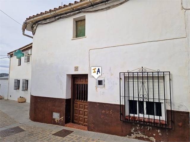 Casa adosada en Venta en Alfarnatejo