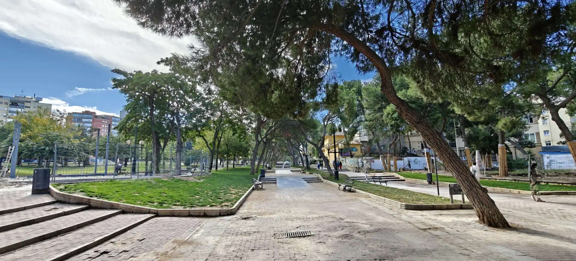 Exterior view of Flat for sale in Zaragoza  with Air Conditioner, Heating and Parquet flooring