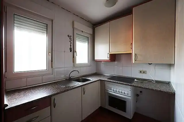 Cocina de Piso en venta en San Lorenzo de El Escorial con Calefacción