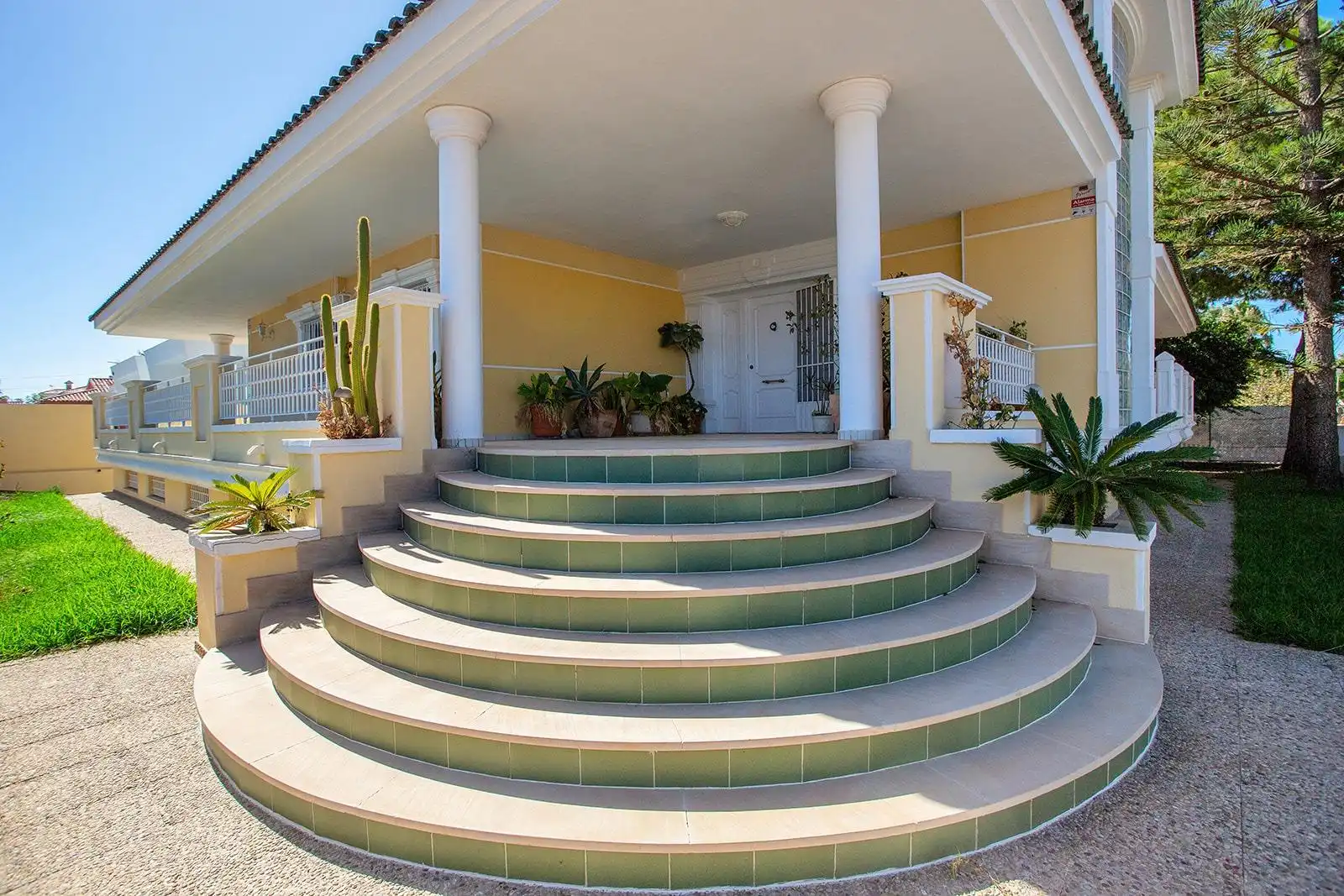 Villa avec piscine à vendre à Calle salvador de madariaga, imagen 6