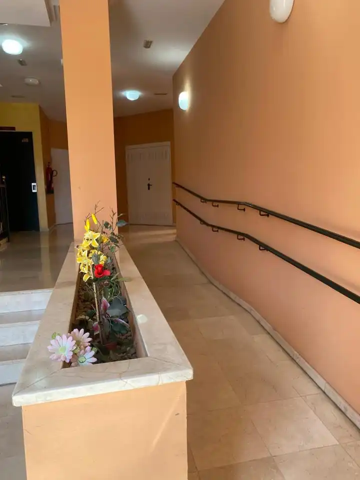Planta baixa en venda en Dos Hermanas amb Aire condicionat i Moblat