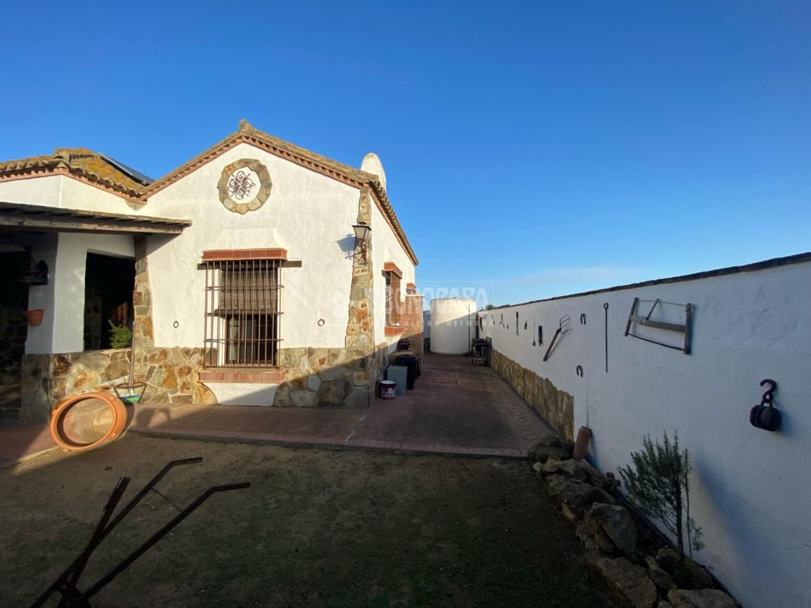 Exterior view of Country house for sale in El Puerto de Santa María  with Storage room and Furnished
