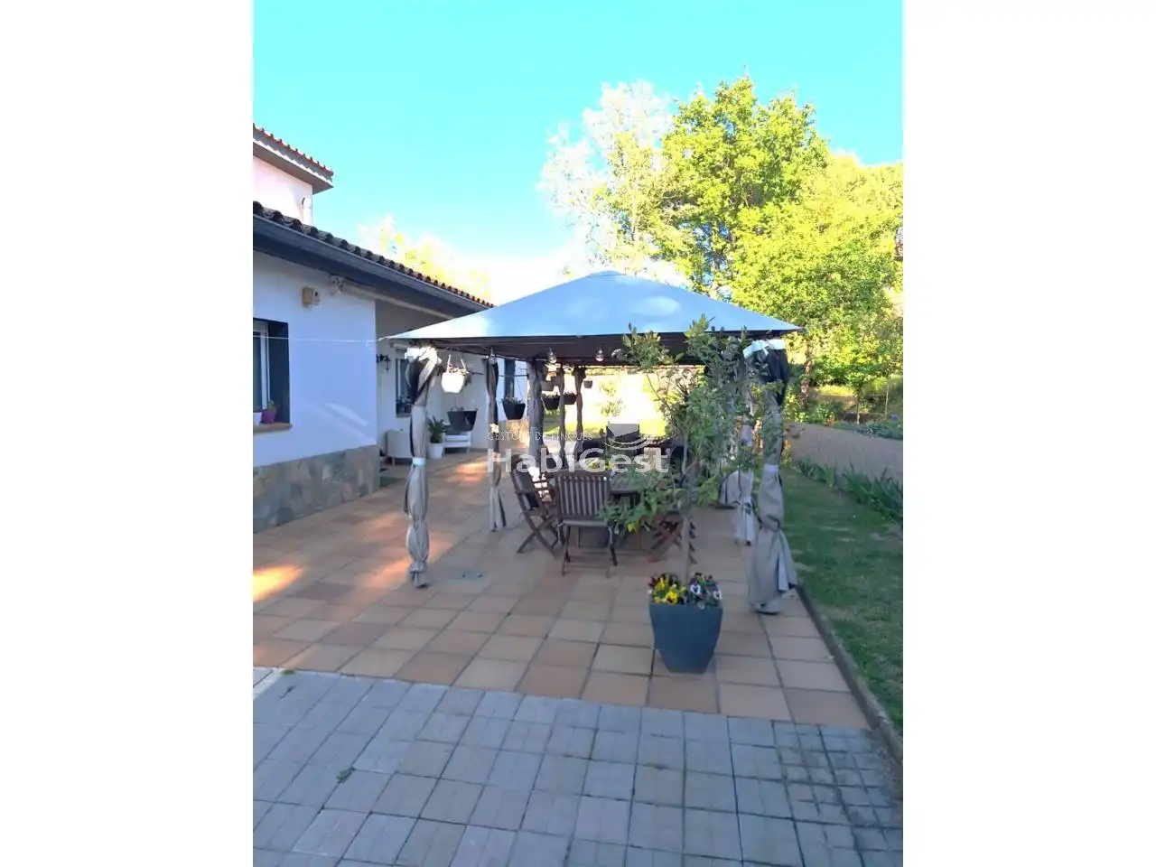 Terrassa de Casa o xalet en venda en Vilobí d'Onyar amb Aire condicionat, Calefacció i Jardí privat