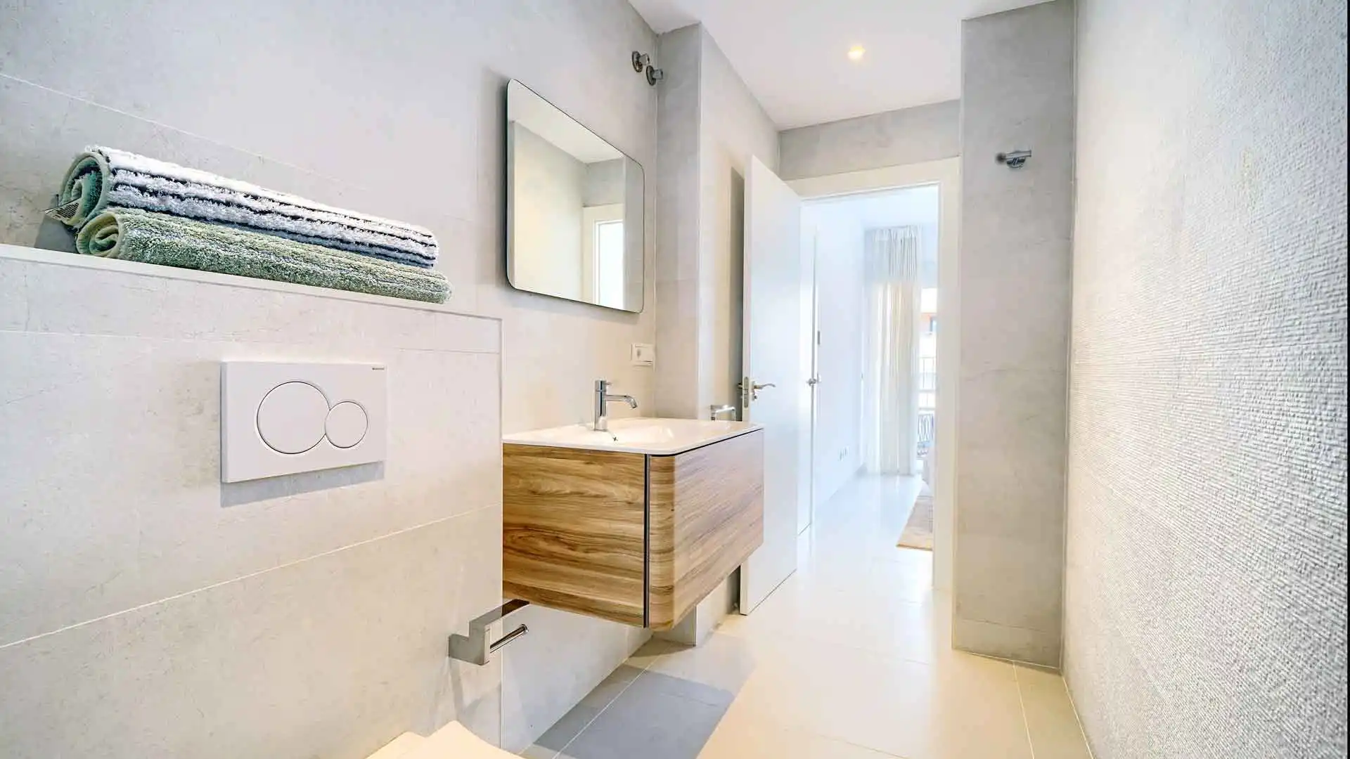 Baño de Ático en venta en Marbella con Aire acondicionado, Terraza y Piscina