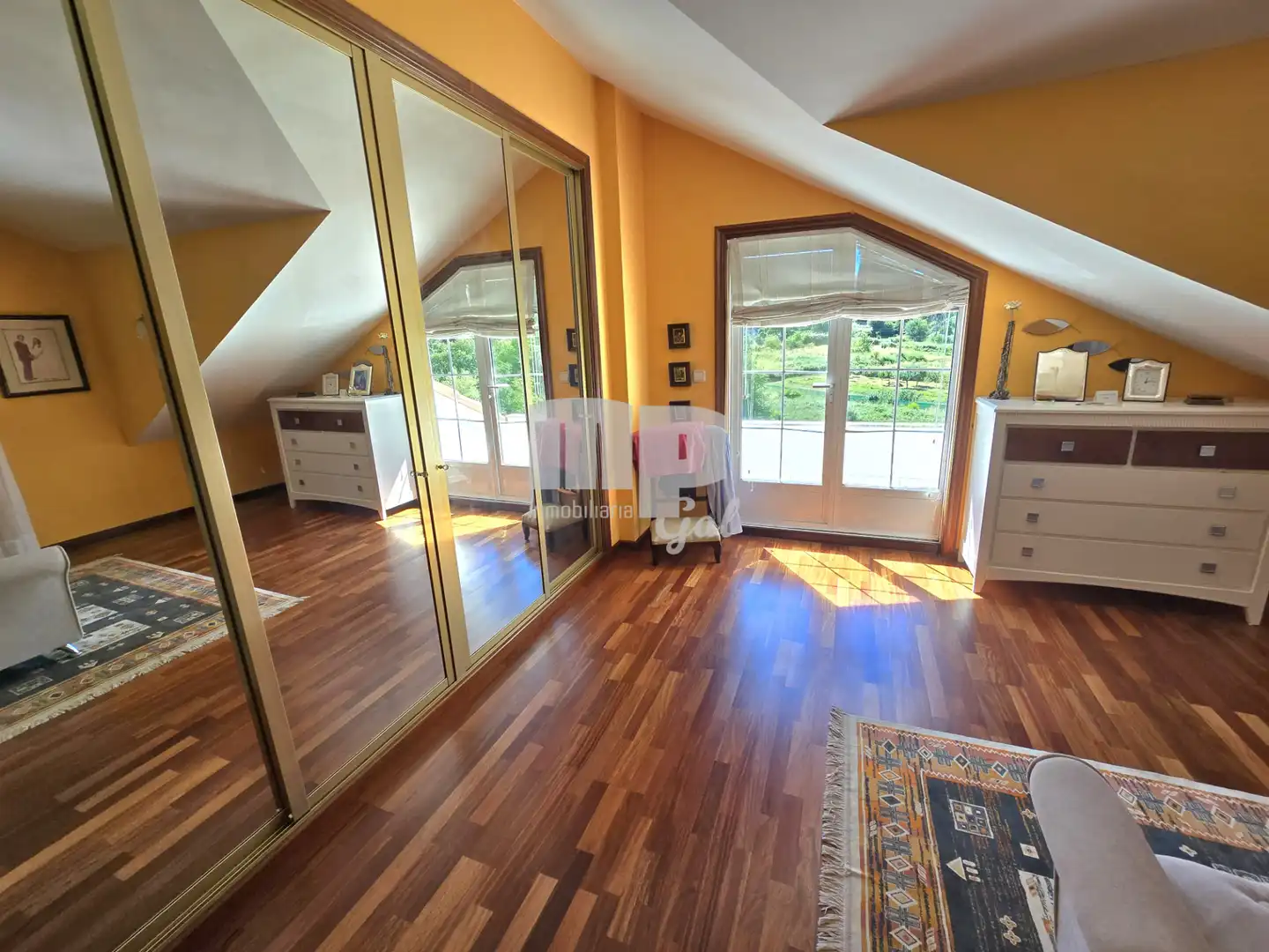 Habitación de Casa o chalet en venta en Vigo  con Calefacción, Jardín privado y Terraza