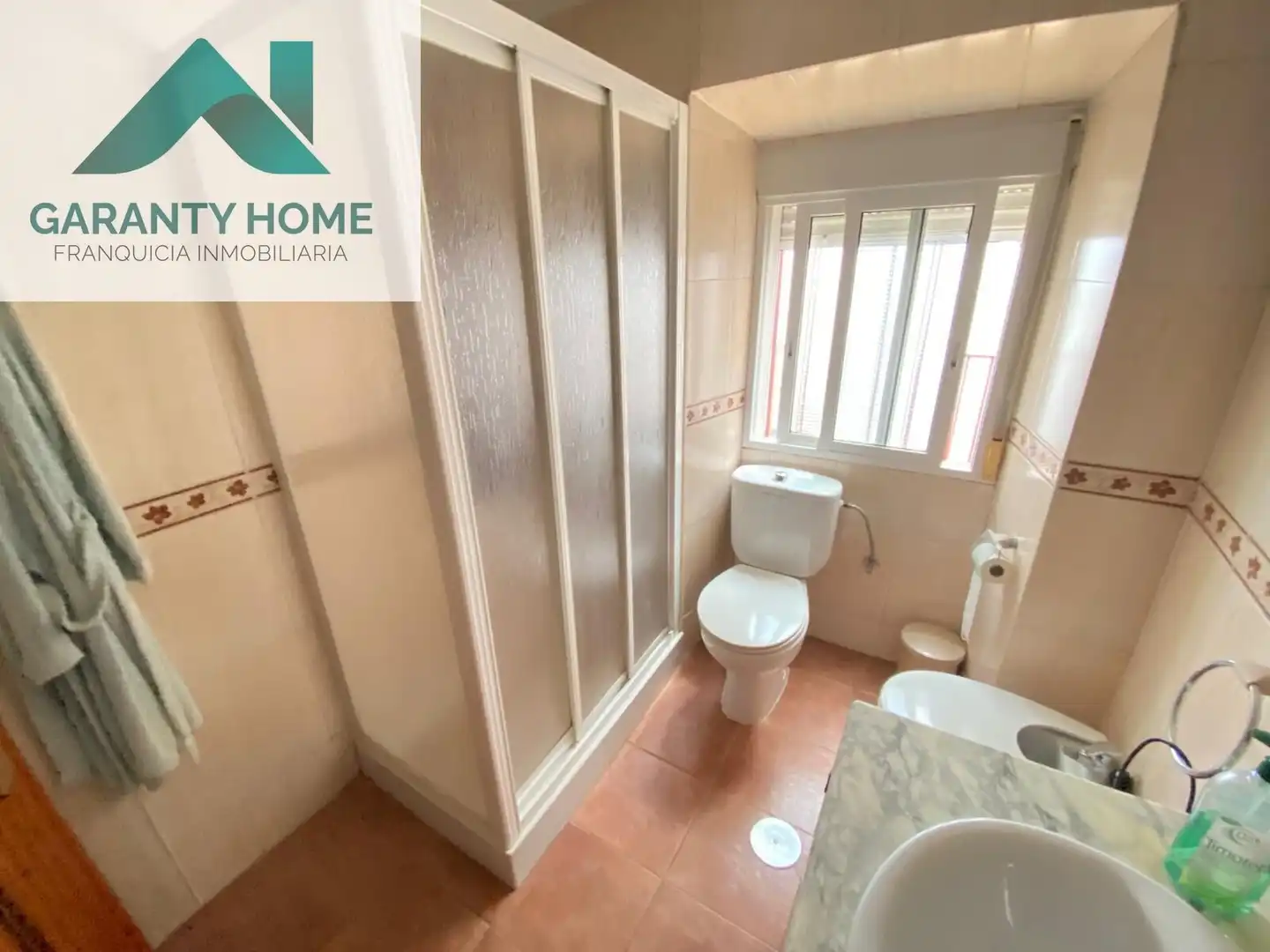 Bathroom of Houses for sale in Jaén  with Air Conditioner, Terrace and Storage room