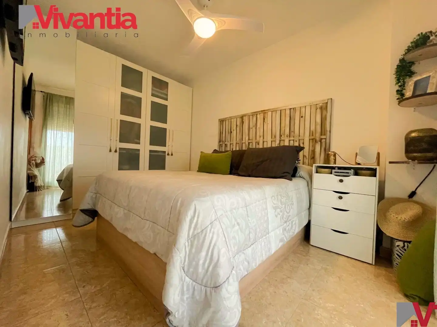 Schlafzimmer von Dachboden zum Verkauf in Lorca mit Klimaanlage, Terrasse und Abstellraum