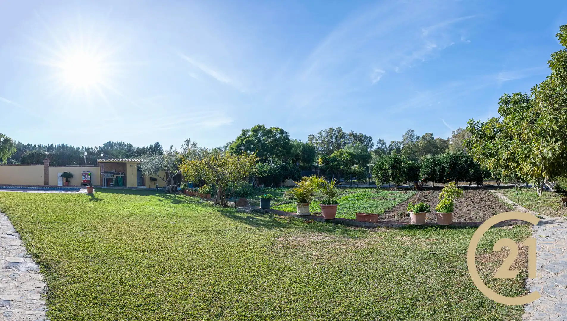 Jardín de Casa adosada en venta en Benahavís con Aire acondicionado, Jardín privado y Terraza